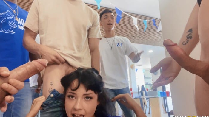 [Brazzers] More Nut November - Beca Barbie [2160p] 20-11-2025 2