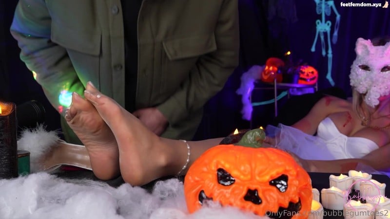 bubblegumtoes - XXL Halloween Special is live 13