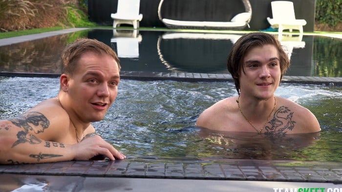 Anna Claire Clouds H265 1