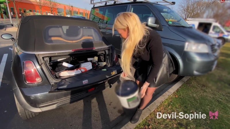 devil-sophie - Mit voller Blase in den Baumarkt - Privater Einkauf eskaliert 5