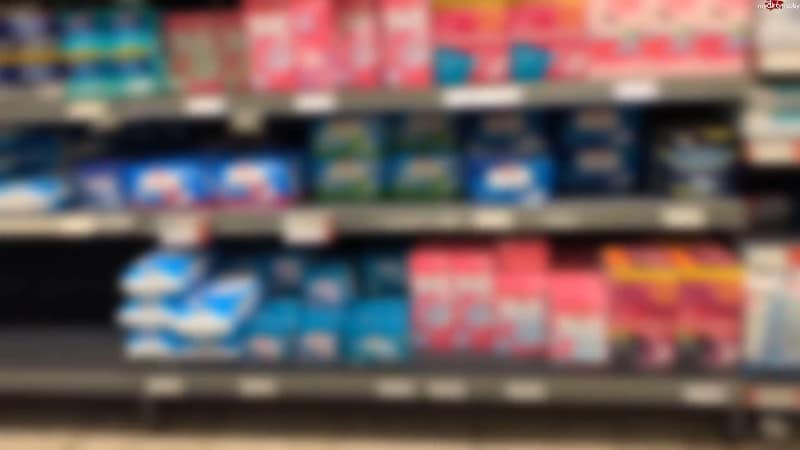 devil-sophie - Public Supermarkt piss und Wurst Einfuehrung - Ich muss nicht nur pissen 2