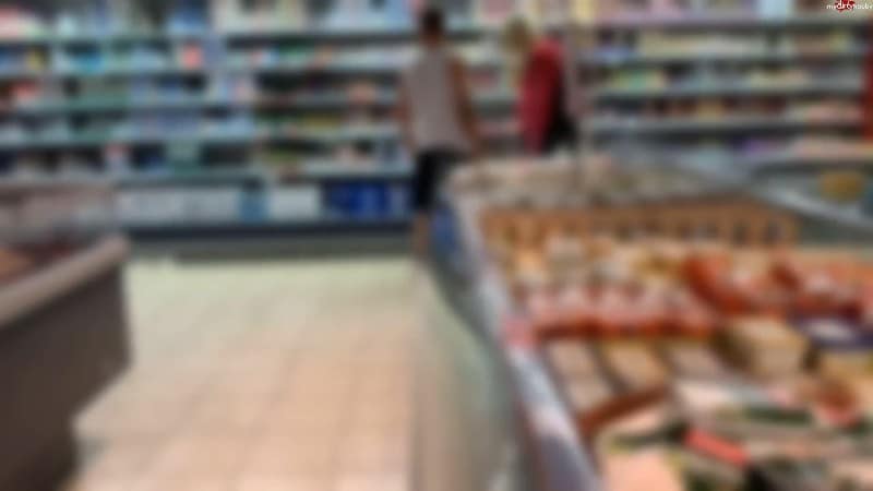 devil-sophie - Public Supermarkt piss und Wurst Einfuehrung - Ich muss nicht nur pissen 3