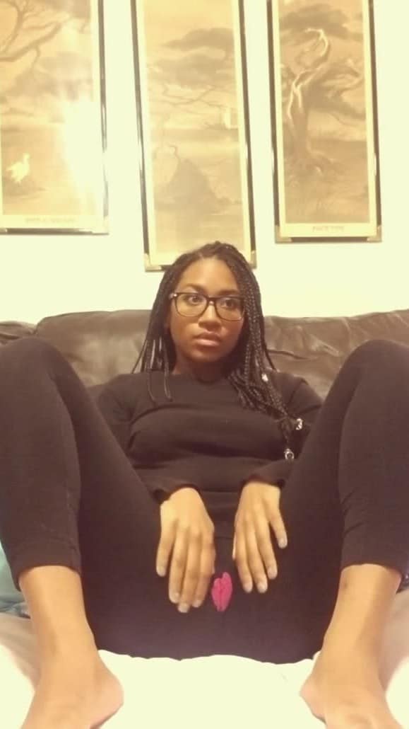 Ebony - November 11, 2025 Ebony Stuffed After Thanksgiving 3