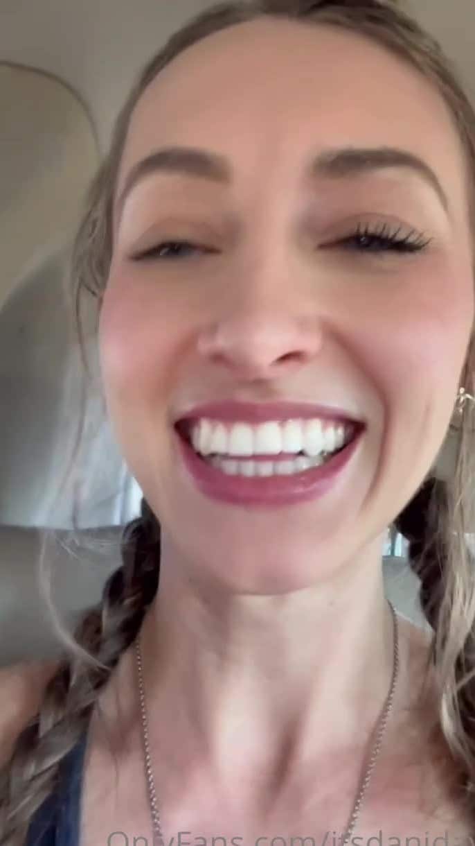 [OnlyFans] Itsdaniday Uber Driver Blowjob 2