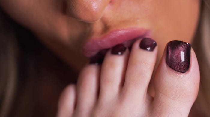 [LoveHerFeet] Lola Fae & Andi Avalon - Something To Share + Tease [2160p] 3