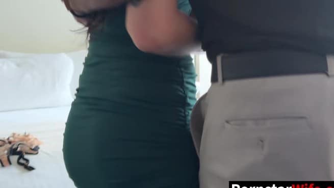 [Pornstar Wife] Will Pounder & Sage Hunter - Sexy Sage Hunter Gets A Big Stranger Cock Picked By Her Husband (2025-11-18) [720p] [H.265] 5