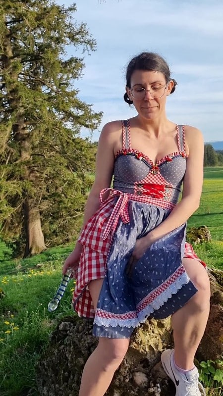 sierrachanger - Es knallt unter dem dirndl 5