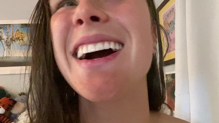 [Manyvids] Secretlittle - Squirting Outdoors For Daddy - 1080p 1