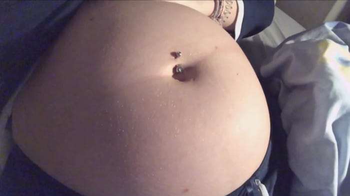 [Manyvids] Swollenbellygirl - 6 Farting Compilation 1