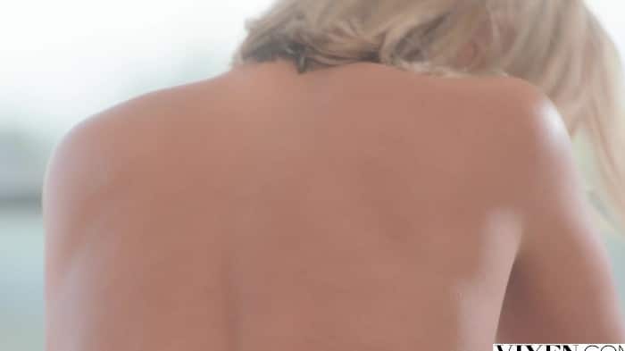 [Vixen] Gypsy Rose - Blonde Hottie Has The Most Intense Squirting Orgasm (november 28, 2025) (1080p) 4