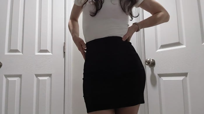 [clips4sale.Com] 18 Year Old Jenna's Hot Clips - 18-Year-Old Arrogant Brat Humiliation Joi Breath Play 4