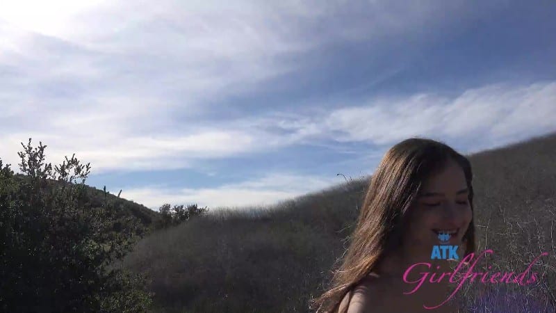 ATKGirlfriends 25/12/10 Violet Viper Calabasas 1 FullHD 3