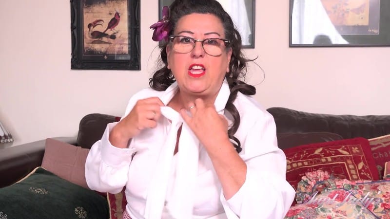 AuntJudys 25/12/05 Ruby Roselips FullHD 1