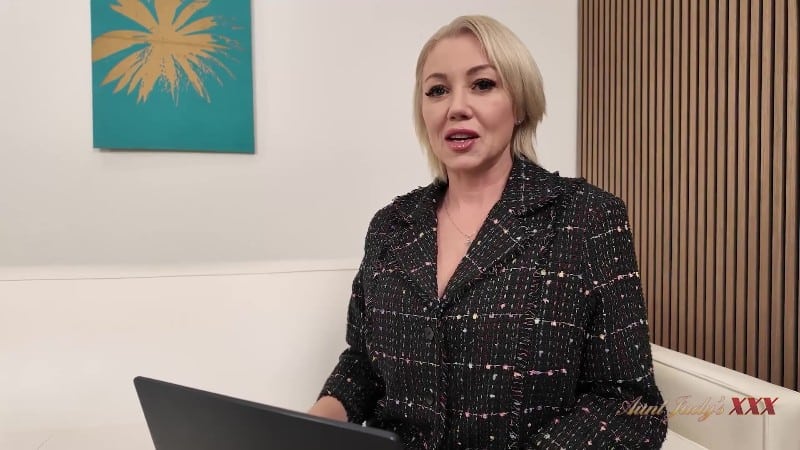 AuntJudysXXX 25/12/21 Chloe Adams FullHD 1