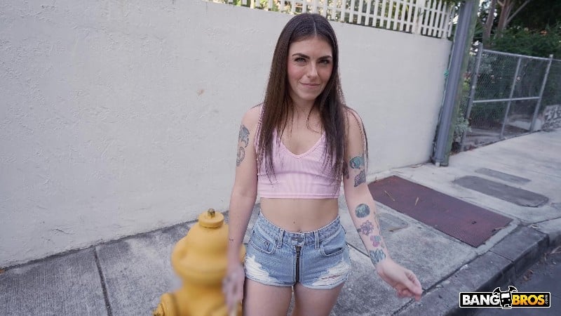 [BangBus | BangBros] 25/12/17 Kay Rhea is Ready to fuck 4k/1080 1