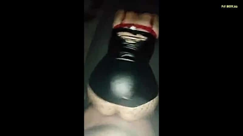 Besstii212 - Meine Frau auf der Couch vom Fremden gefickt 1