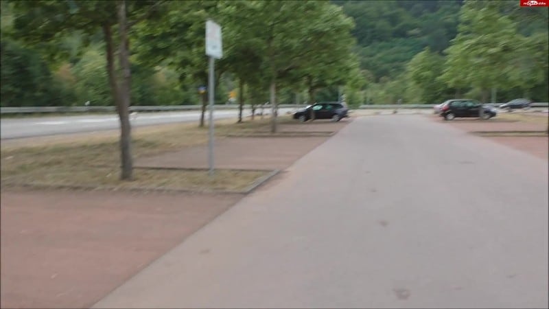 Betty-Baxter - Puplic Sandaloeses anblasen 4