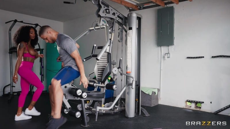 [BrazzersExxtra | Brazzers] 25/12/02 Sarai Minx Cum Slip Inside This MILF FullHD 17