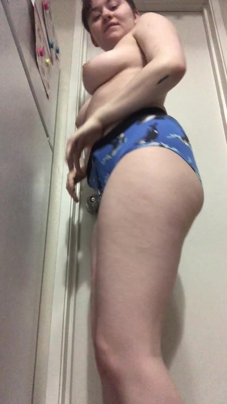 CurvyElvishGirl - anal beads and huge plug painal 8