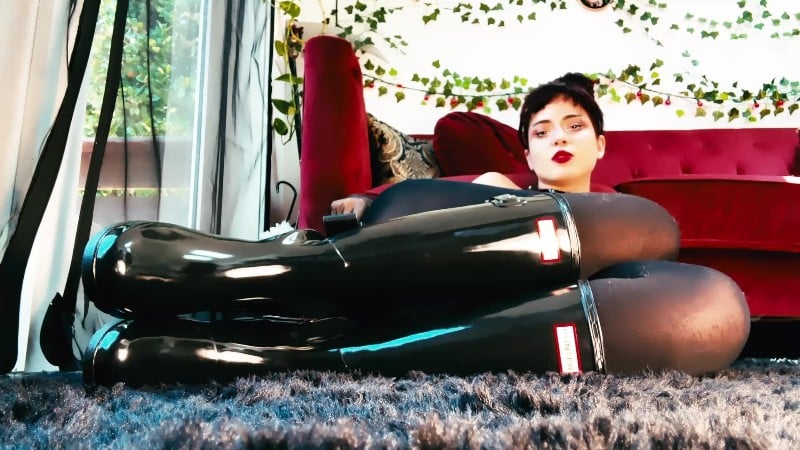 EnchantrixV - Tormenting My Hunter Boot Slut 3