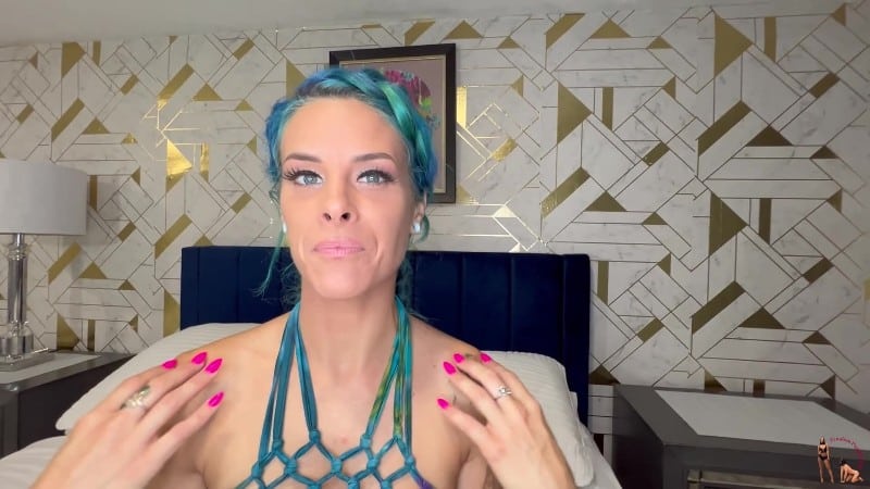 Femdom Puppy Play - Sunshine Tampa Makes Her step-Son Worship Her Sweaty Body 5