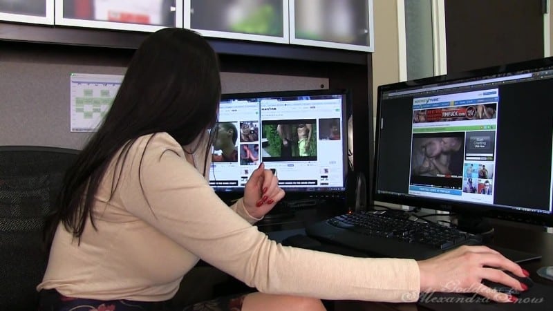Goddess Alexandra Snow - Watching Gay Porn At Work 3