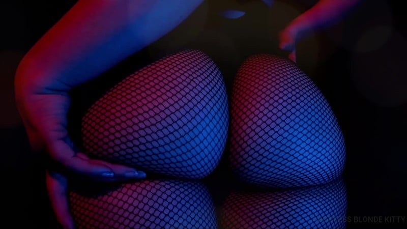 Goddess Blonde Kitty - Ass Adoration 5