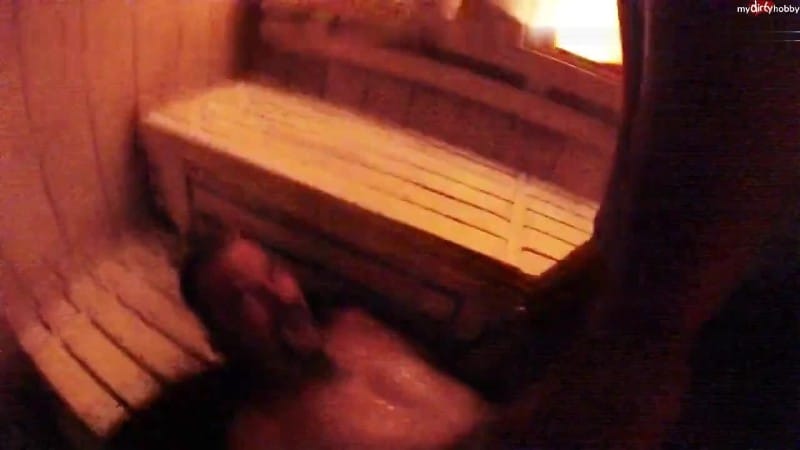 HornyRoxy - Nasse Sauerei in der offentlichen Sauna 4