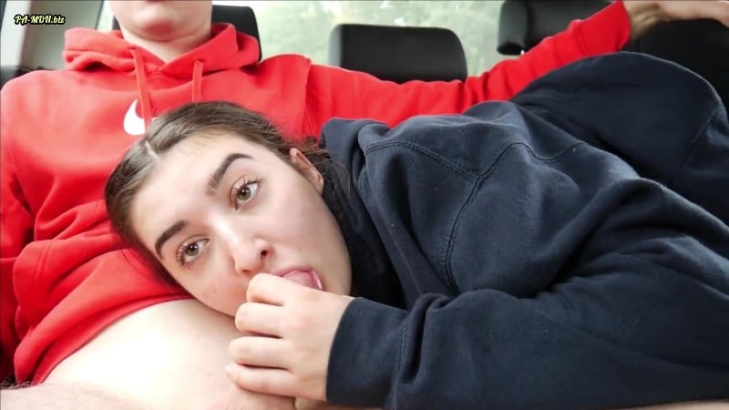 LeMaSnuSnu - Versteckter Auto Quickie auf dem Campingplatz - Cumshot auf den Teeniearsch 2