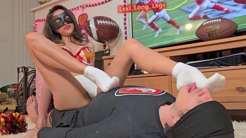 Lexi Long Legs - Sexy Cheerleader Foot Worship 2