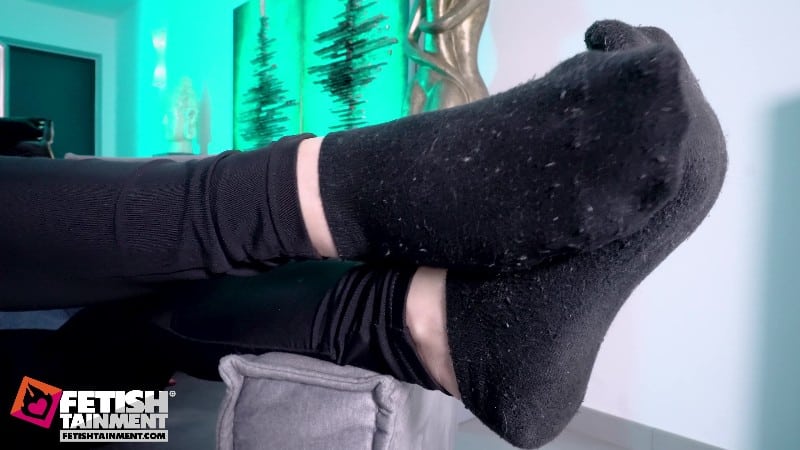 Lick My Sneakers Clean And You Can Have My Sexy Socks Sneakers Socks Humiliation Wiht Lady Lina 4K Uhd Mp4 5