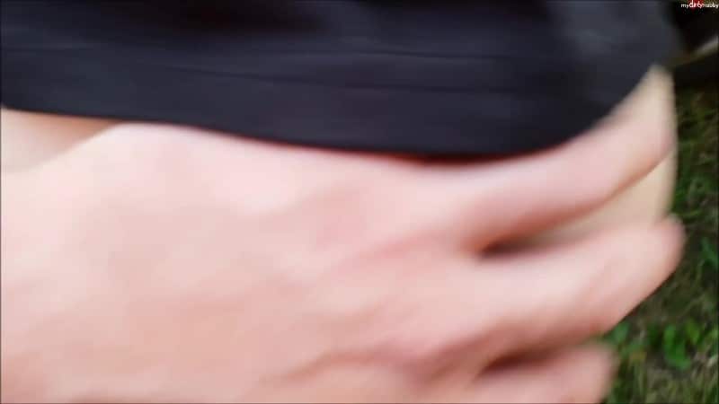 Little-Charlotte - Mein 1 Oudoor-Fick - Ich trau mich 4