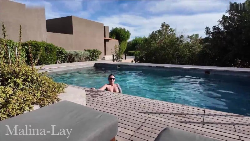 Malina-Lay - Im Urlaub vom Poolboy will ich ohne gummi gefickt werden 3
