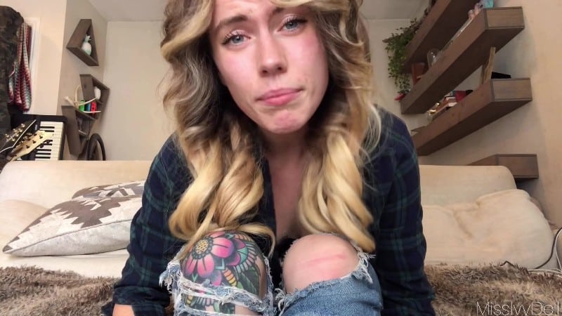 MissIvyDoll - Feet Loving Cuck 4