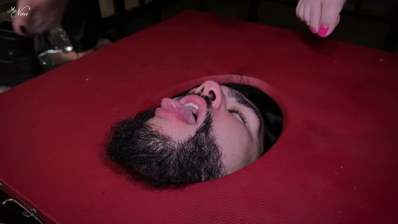 Mistress Nara Neveu - 4 girls feds a slave with feet scraps (1080 EN-sub) 5