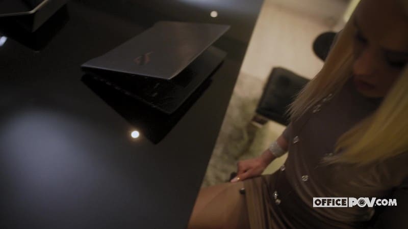 OfficePOV 23 10 02 Dakota Dove A Short Break For A Quickie 4k 1