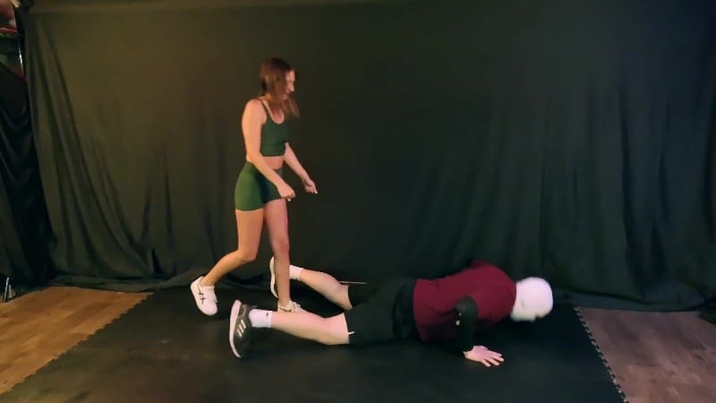 Paulinas Palace - Ballbusting Workout Plan 4
