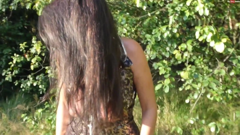 Pia von Padberg - Verbotenes Wildpissen macht Spaß 5