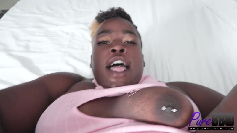 Pure-BBW 25/11/29 Brittany Black FullHD 5