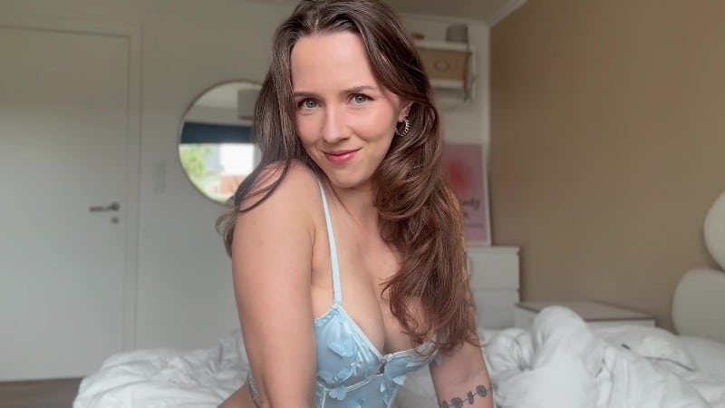 QueenArrow - Hubby's so sneaky (NOT) 3