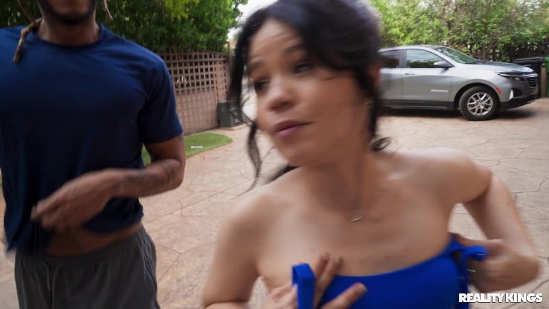 [RKPrime | RealityKings] 25/12/10 Yhivi Sitting On A Parked Cock FullHD 3