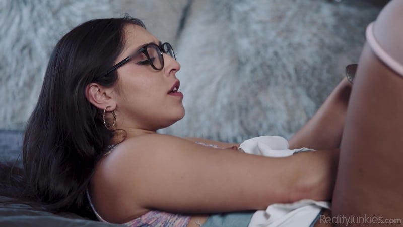 RealityJunkies 25/12/26 Madison Wilde Naughty Classmates FullHD 12