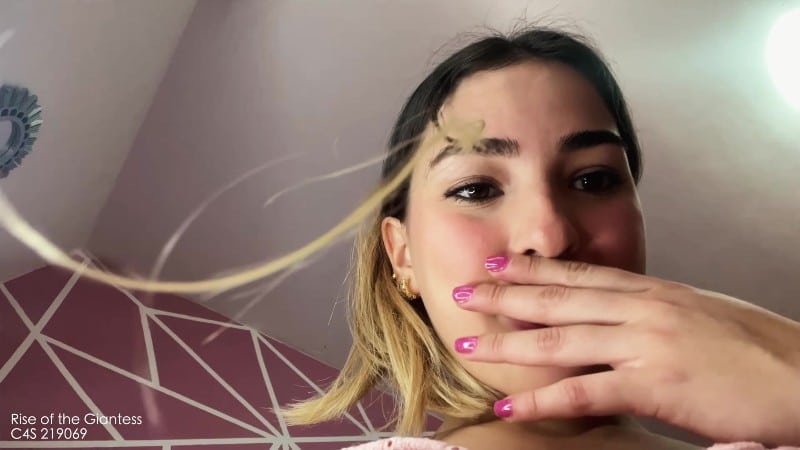 Rise of the Giantess - Gabriela Gotcha(1) 2