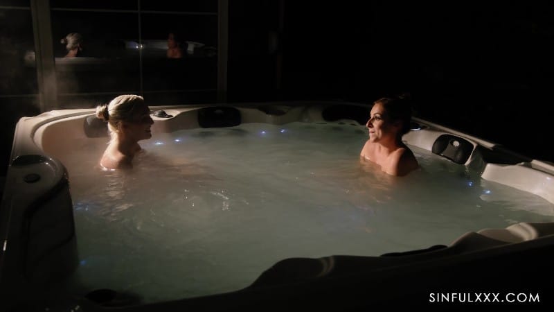 SinfulXXX 25/12/19 Lovita Fate And Antonia Sainz 4k 26