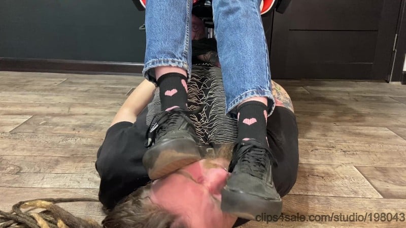 Slave-S-Face-As-A-Footstool-Under-My-Dirty-Vans-Sneakers-Socks-And-Sweaty-Bare-Feet 2