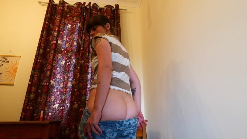 Sydney Harwin - babysitter reluctanty calls you daddy 2