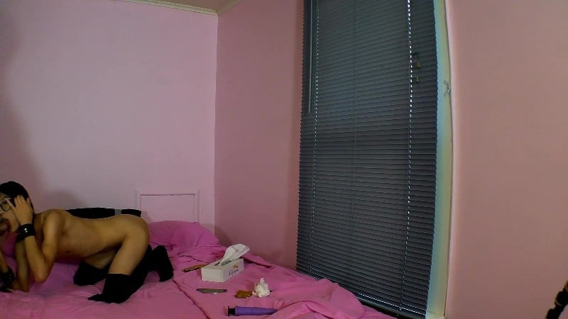 Tia Tizzianni - 19YO Asian FEMBOI FUCKTOY for Daddy 2