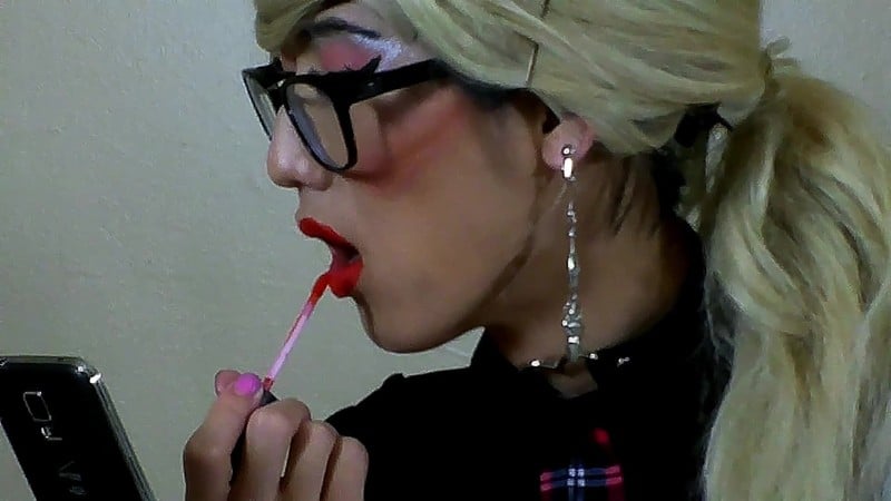 Tia Tizzianni - 19YO Asian Sissy ZIA LIPSTICK n BLOWJOB 3