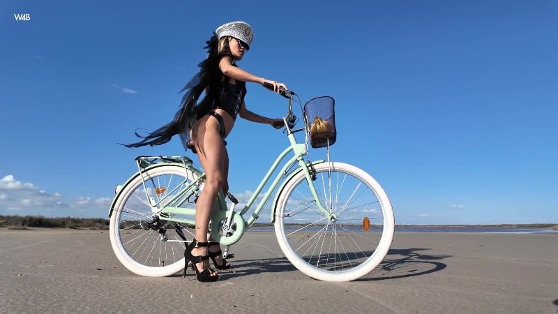 Watch4Beauty 25/12/29 Irene Rouse In The Wind Backstage FullHD 15