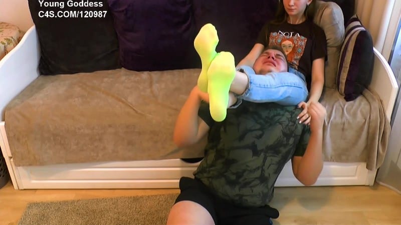 Young Goddess - Ignoring Him 5